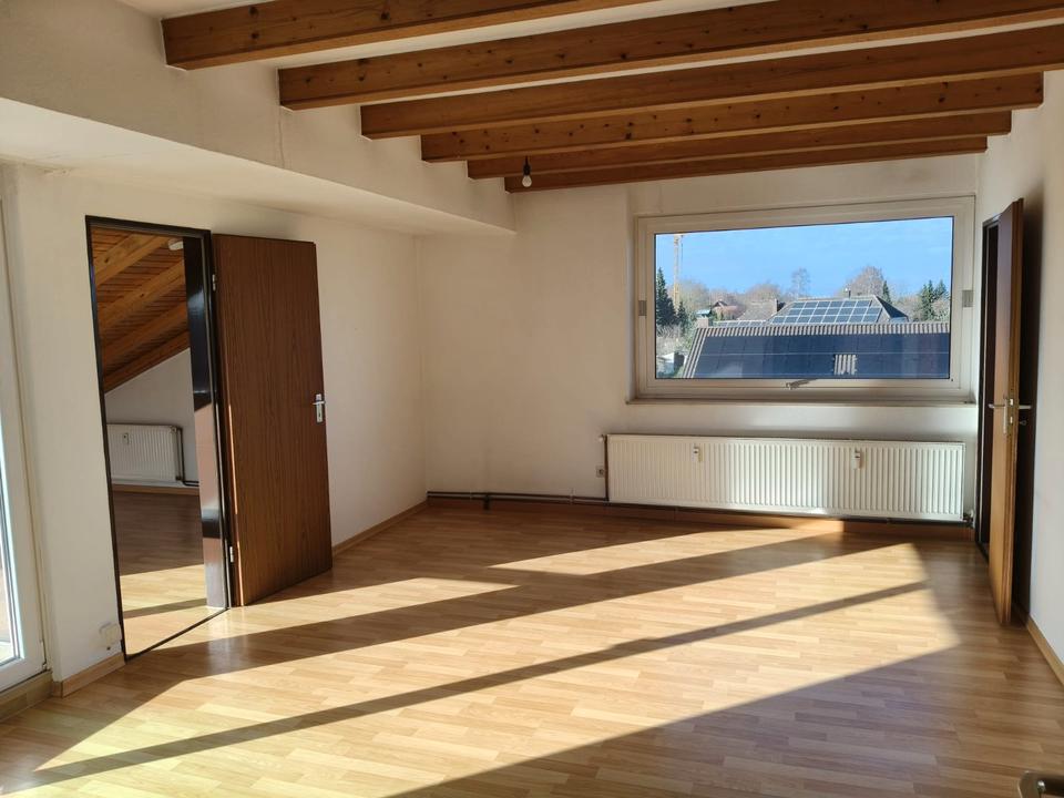Thumbnail-Sonnige 2,5 Zimmer-Wohnung