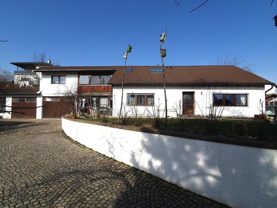 Thumbnail-Großzügiges Haus mit riesigem Grundstück zu verkaufen