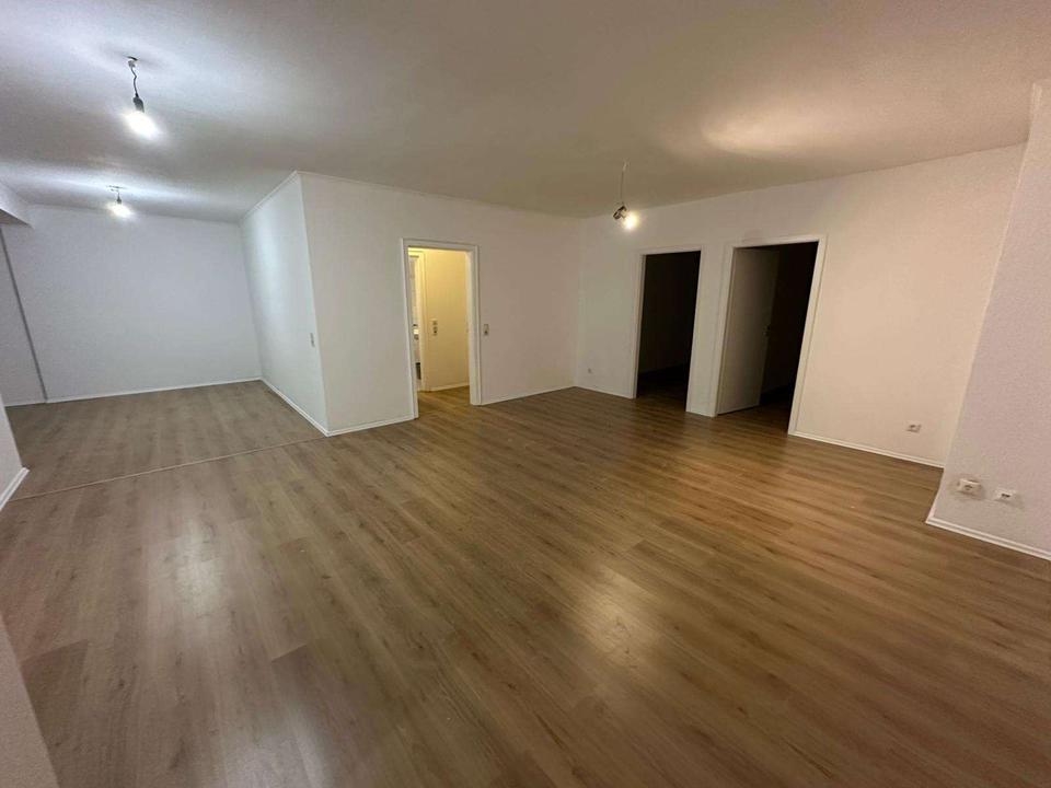 Thumbnail-Moderne 4 Zi. Whg. + Balkon in HA-Altenhagen