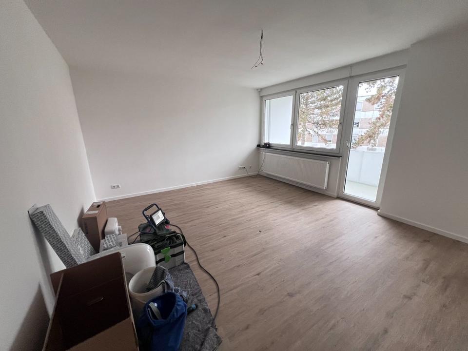 Thumbnail-3 Zimmer Küche Bad Balkon - Erstbezug nach Sanierung