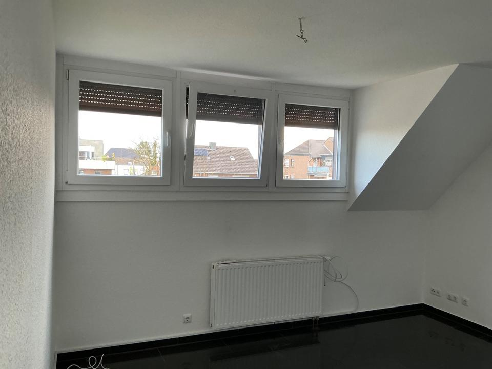 Thumbnail-Zwei Zimmer mit Balkon