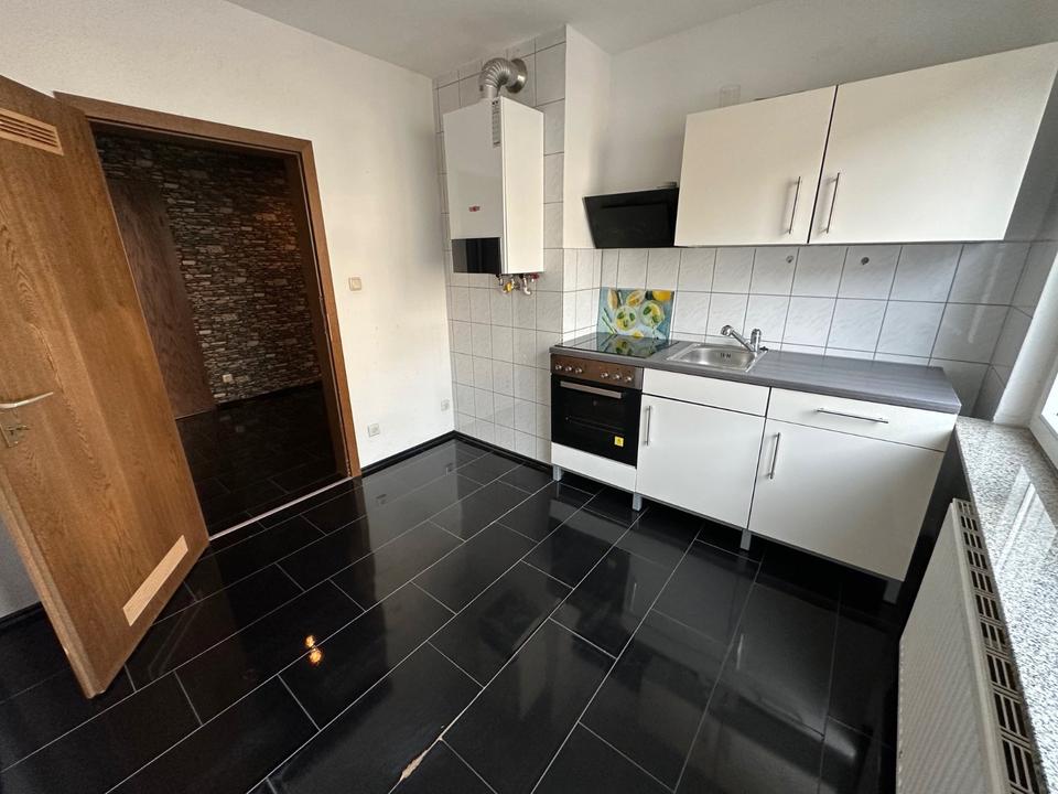 Thumbnail-2 Zi. Wohnung 1 O.G. mit Einbauküche in Duisburg Beeck
