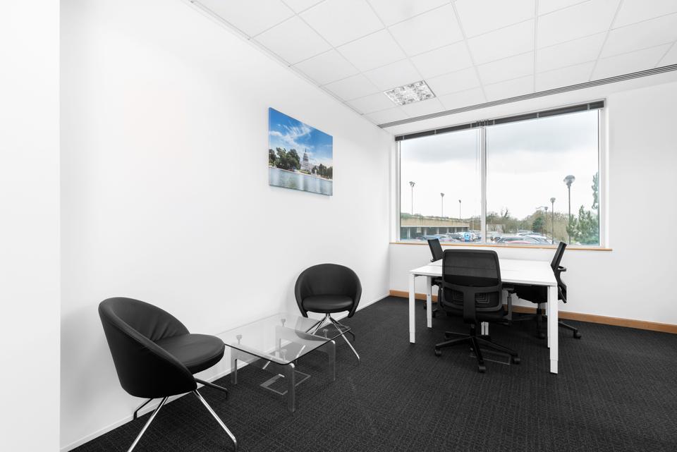 Thumbnail-Privater Büroraum für 3 Person in REGUS Puschkinplatz