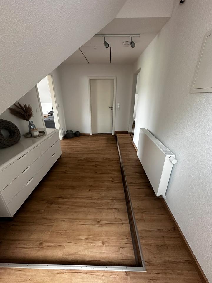Thumbnail-Großzügige Wohnung in Poggenhagen mit Balkon