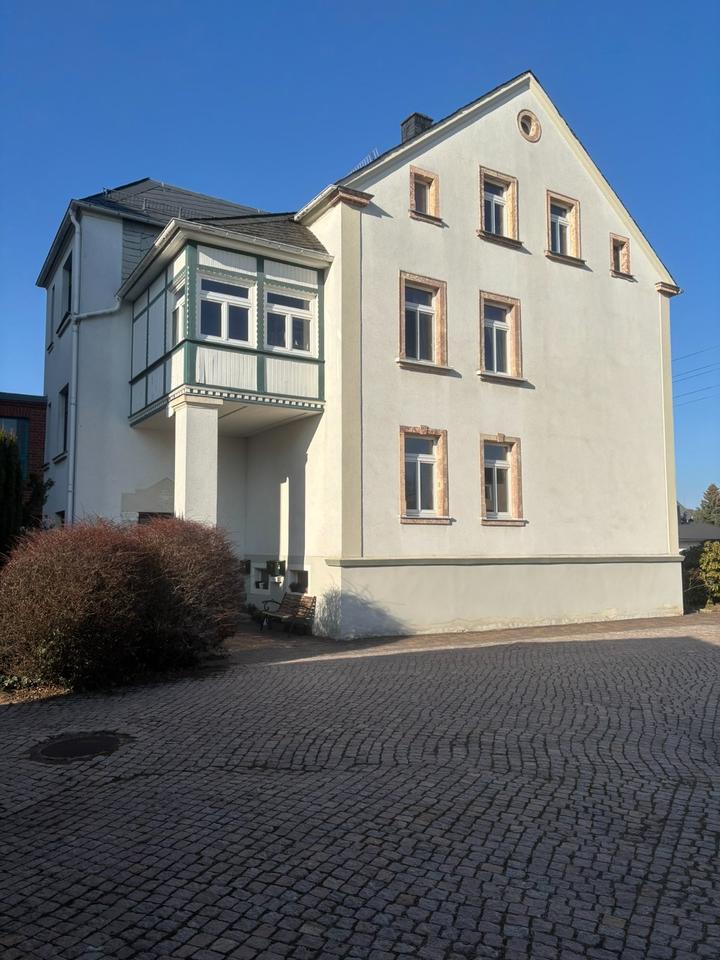 Thumbnail-AltbauVilla – mod. Wohnung – 3 Zi KücheBadStpl.Garten 109m²