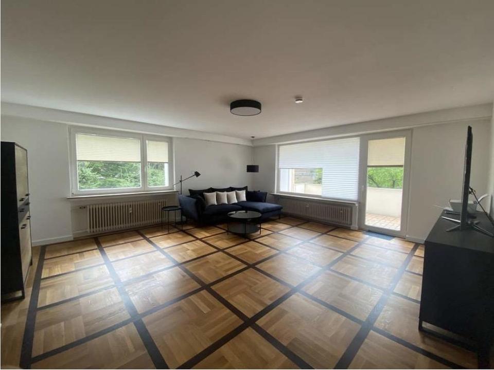 Thumbnail-Großzügiges Wohnen mit Weitblick im begehrten Musikerviertel- möblierte 2,5 Zimmer-Wohnung