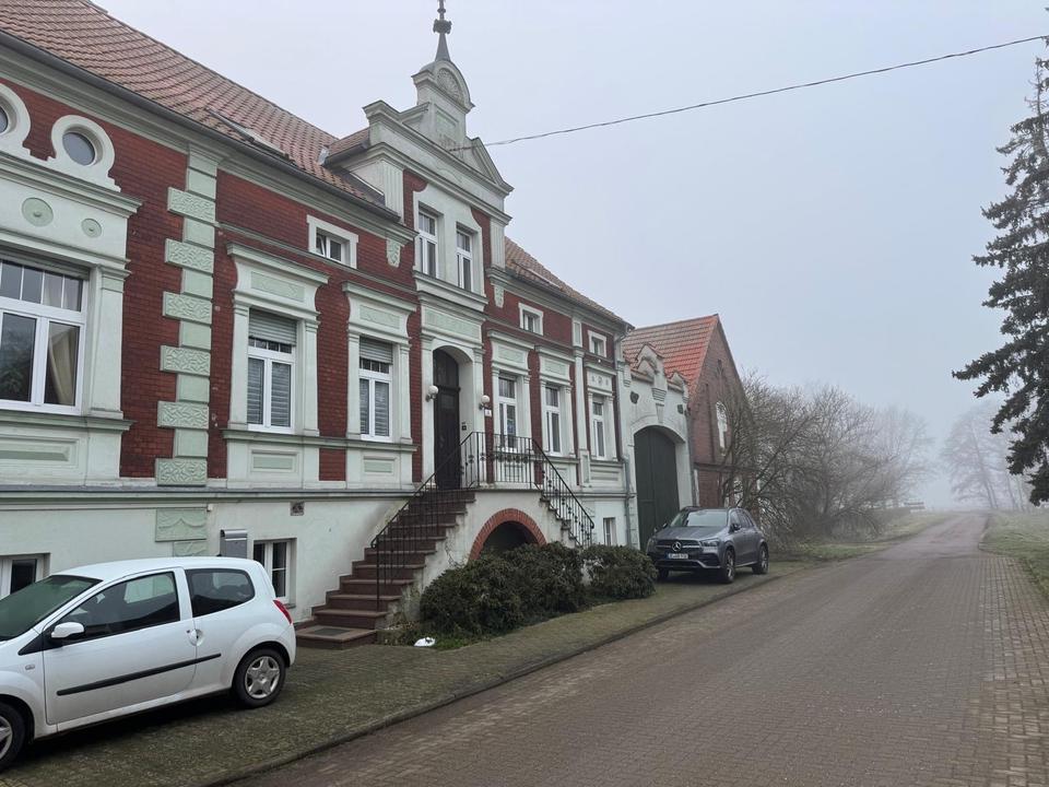 Thumbnail-2-Zi-Wohnung auf Vierseithof Sachsen Anhalt ideale Wochenend Whg