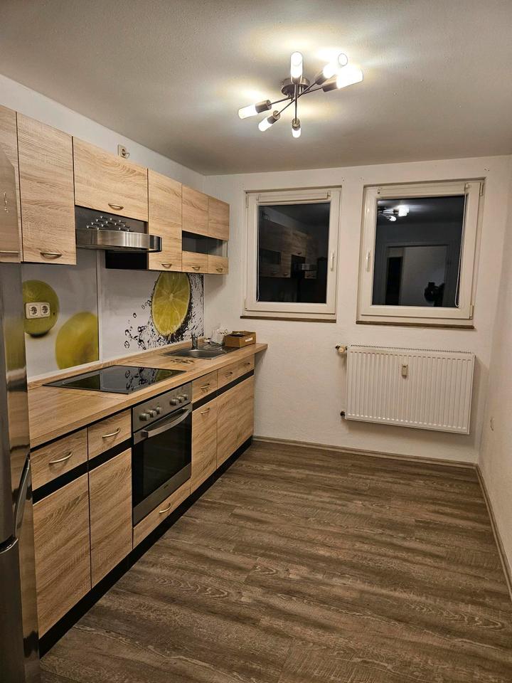 Thumbnail-2 Zimmerwohnung mit Balkon in Hof