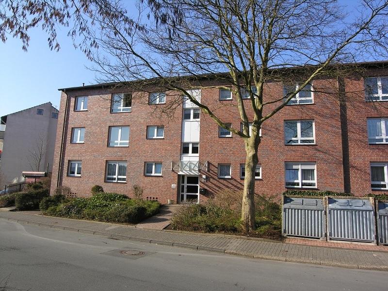 Thumbnail-Geräumige 2 Zimmer Wohnung in der Glatzer Straße mit Balkon