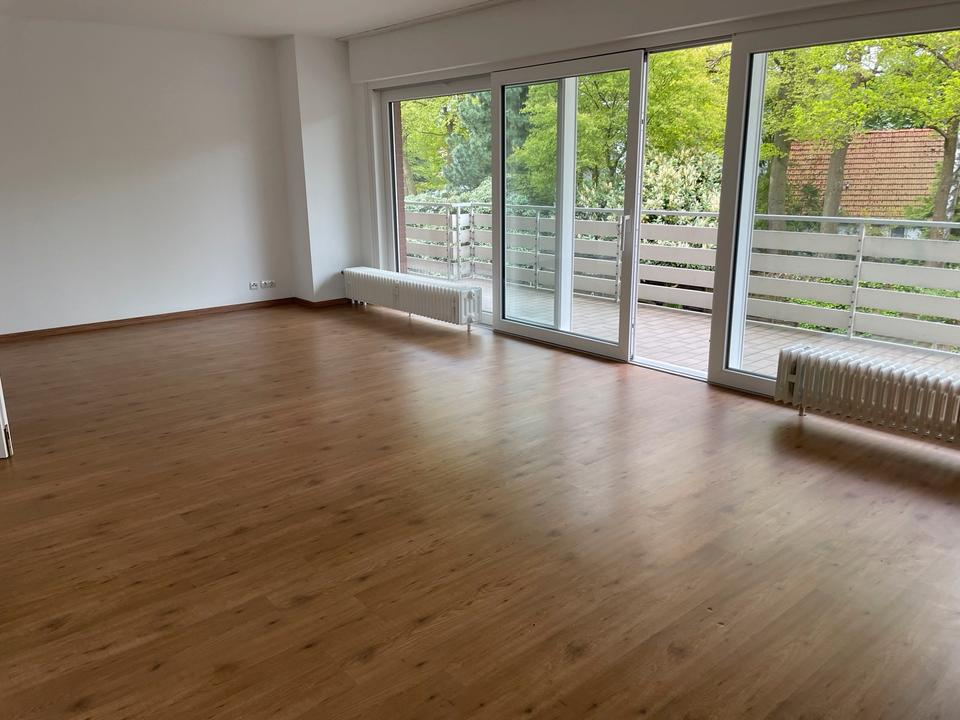 Thumbnail-GT-Pavenstädt OG-Wohnung 3,5 ZKB und großem Balkon und Garage