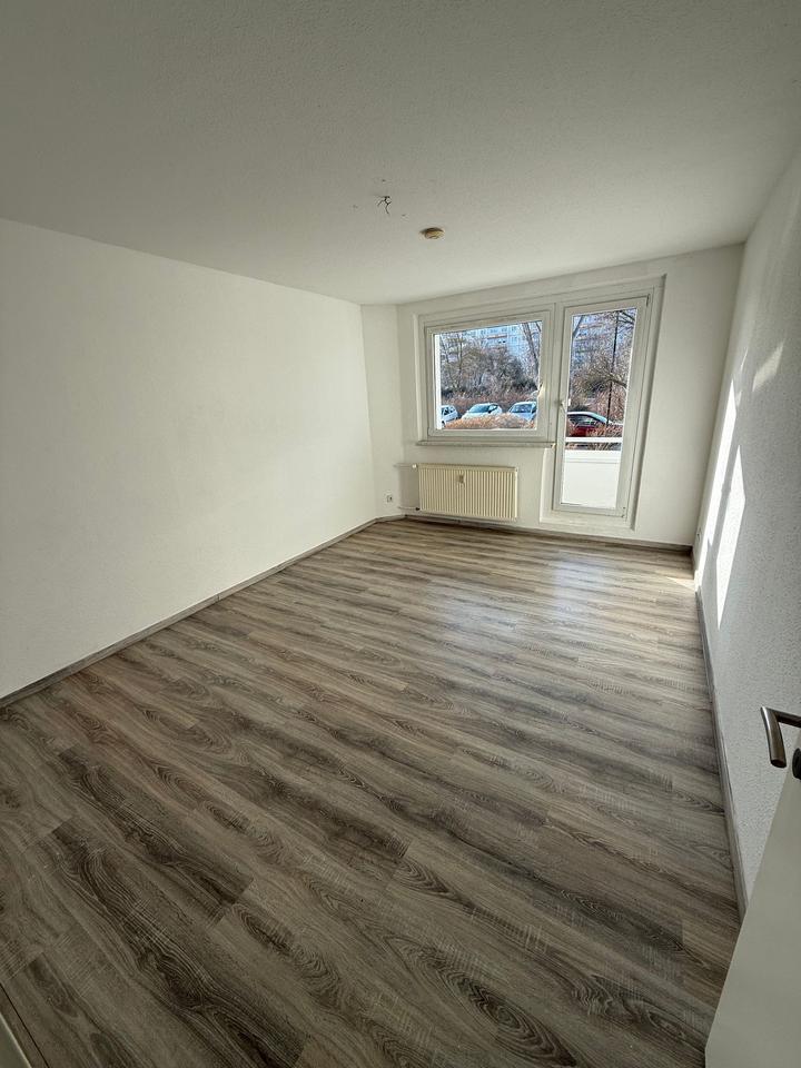 Thumbnail-3- Raum Wohnung mit 2 Balkonen im Erdgeschoss