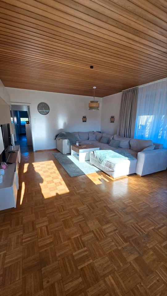 Thumbnail-5-Zimmer-Wohnung mit Dachterrasse & 2 Balkonen in Langen