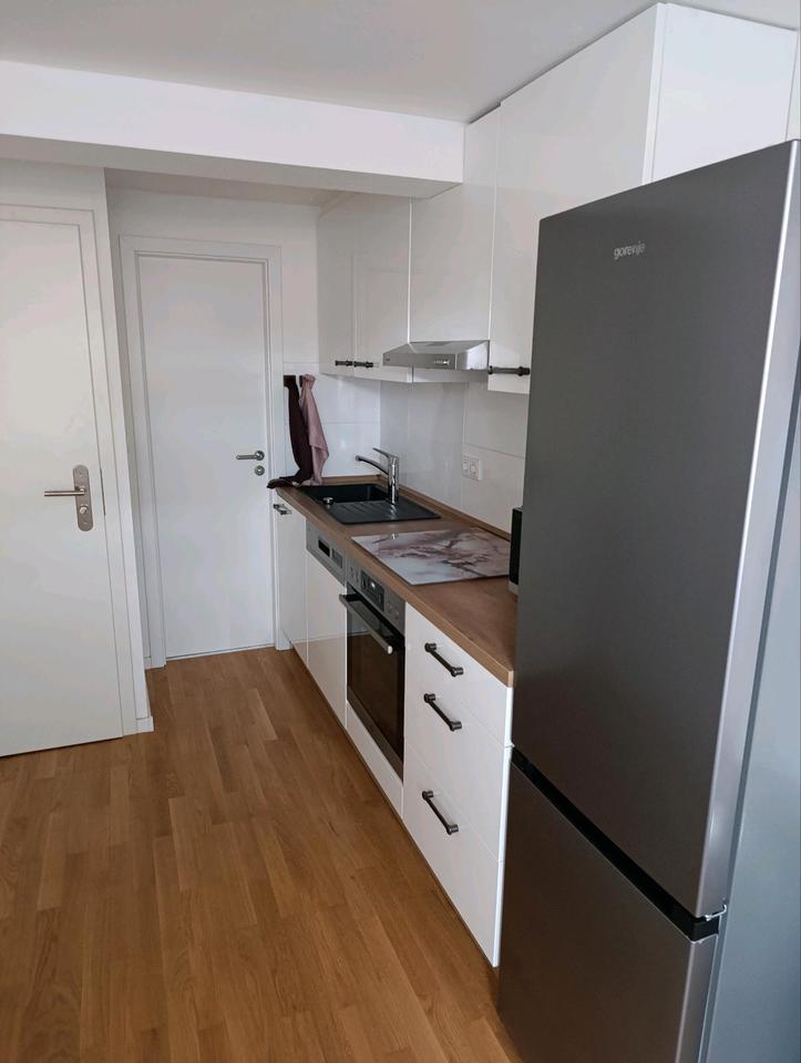 Thumbnail-Möbilierte 3 Zi. WHG. TV Frankfurt Zeilsheim