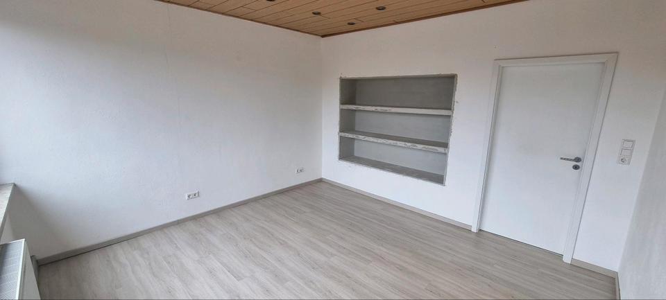 Thumbnail-95m² Erdgeschoss Wohnung 