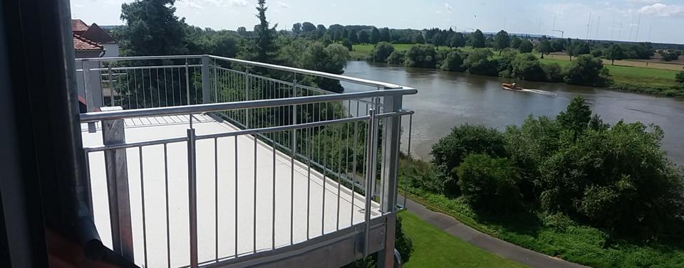 Thumbnail-3 ETW, direkte Mainlage mit Balkon, Terrasse + eigenem Garten