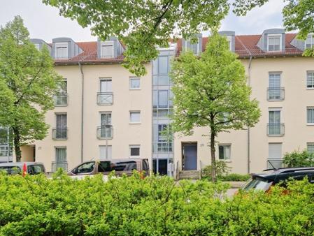 Thumbnail-Sanierte 2 Zimmerwohnung mit Balkon, TG-Stellplatz und Fahrstuhl. Frei ab sofort.
