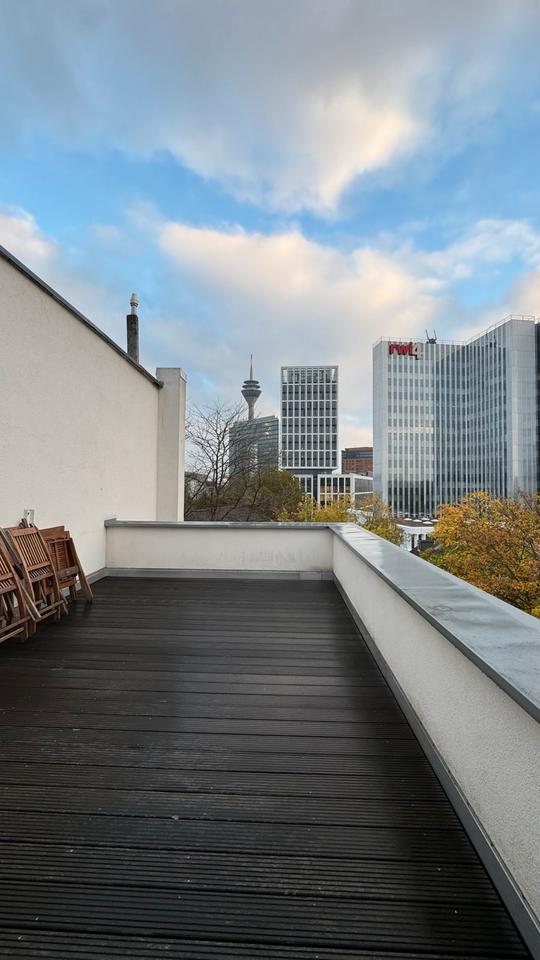 Thumbnail-1-Zimmer Wohnung in Düsseldorf Unterbilk Medienhafen - ab sofort