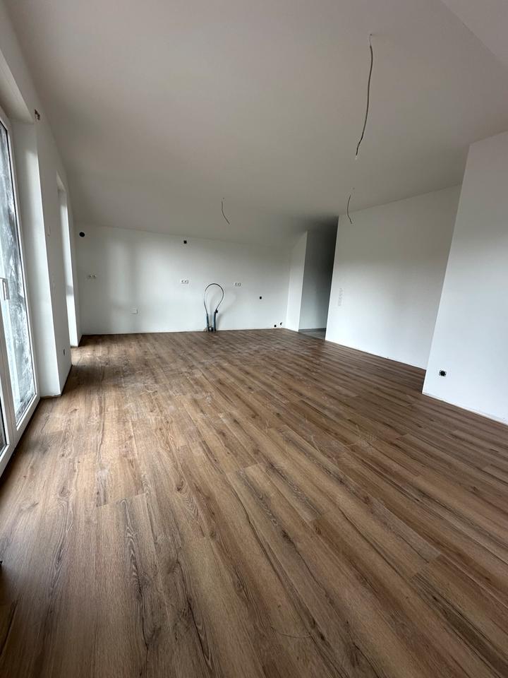 Thumbnail-Erstbezug: Moderne KfW 40 Neubauwohnung mit Hochwertiger Küche