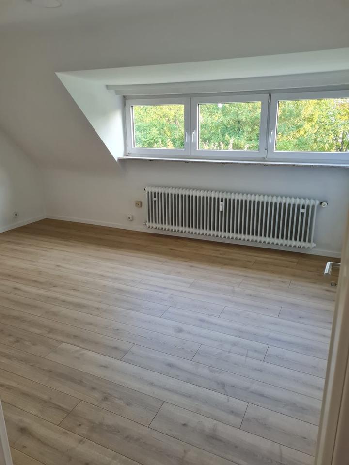 Thumbnail-Großzügiges WG Zimmer in Filderstadt