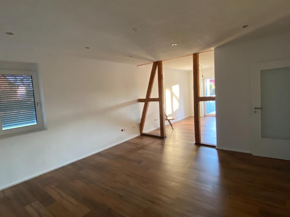 Thumbnail-Helle 3,5-Zimmer Wohnung mit Balkon in Calden