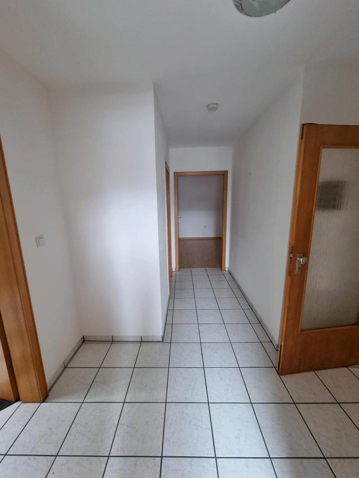 Thumbnail-Schöne 2 Zimmer DG Wohnung in Herkenrath zu vermieten