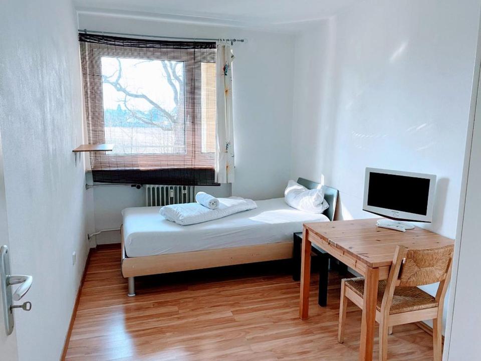 Thumbnail-Schönes WG Zimmer in 5er WG