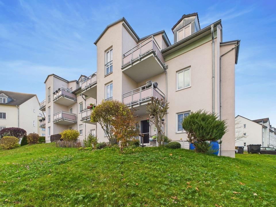 Thumbnail-Helle 2-Raum Dachgeschosswohnung mit Balkon in Rodewisch, Steinbergblick