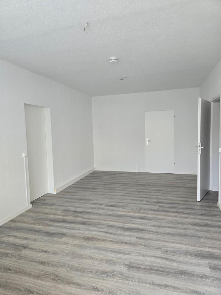 Thumbnail-Ab sofort... 3 Raumwohnung im 1.OG mit Wanne und Balkon!