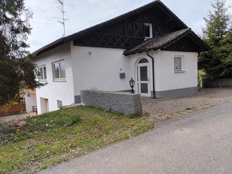 Thumbnail-Einfamilienhaus in ruhiger Lage mit grossen Garten