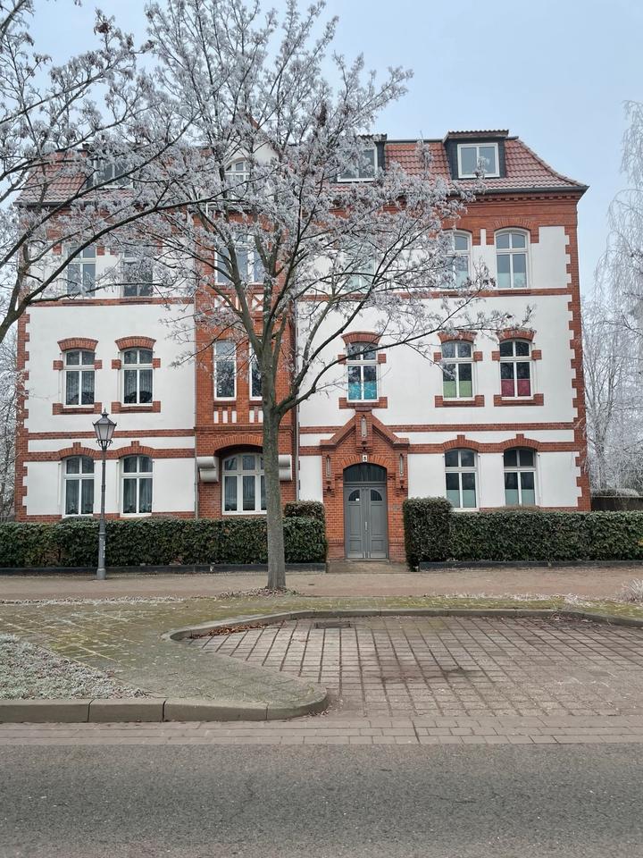 Thumbnail-Einraum-Apartment - Küche - Badezimmer mit Wanne & Dusche