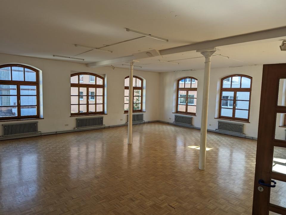 Thumbnail-Büro Coworking Loft Atelier - Rosenheim Zentrum - Parkplätze