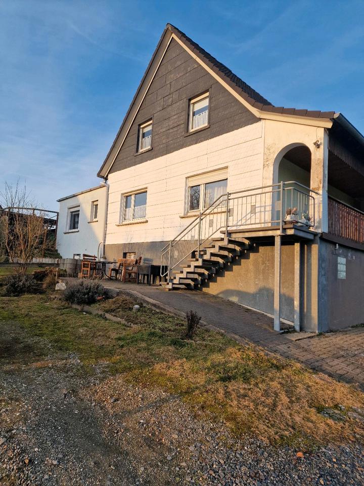 Thumbnail-Einfamilienhaus Wenden - Sanierungsobjekt mit solider Substanz