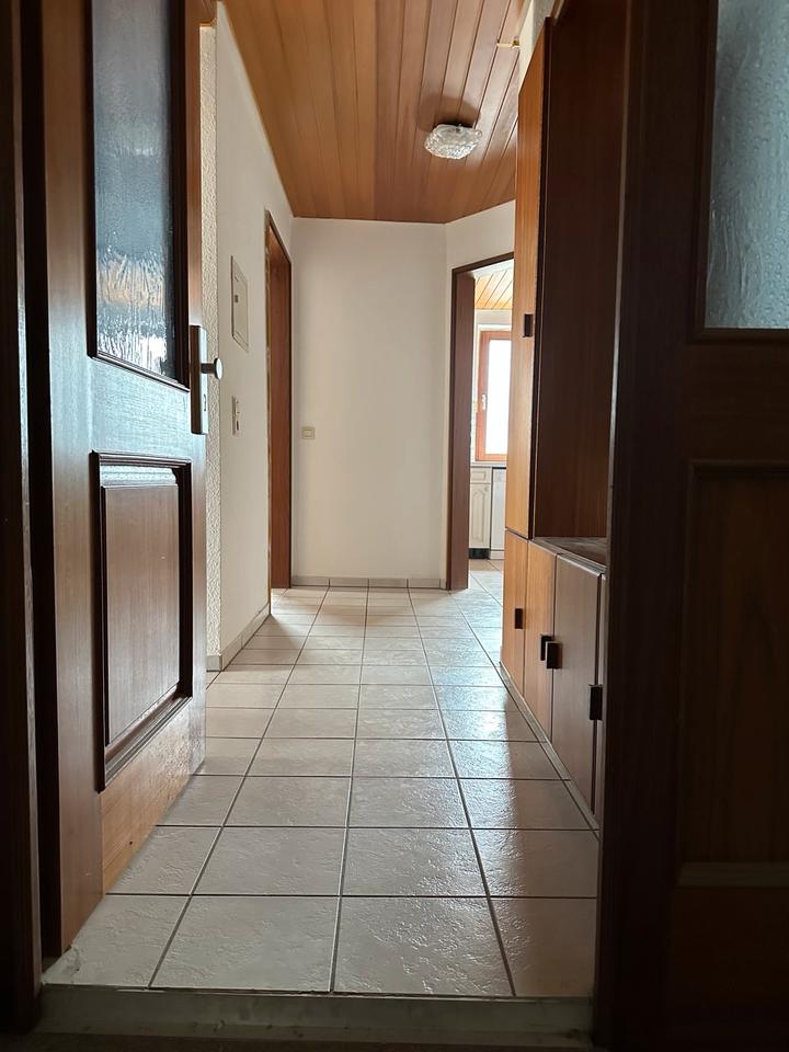 Thumbnail-Helle 3 Zimmer Wohnung mit Wintergarten und Weitblick