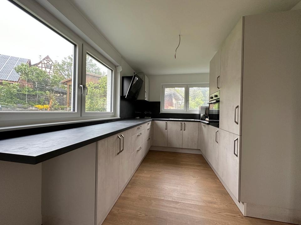 Thumbnail-Neuwertig renovierte 4-Zimmer-Wohnung in ruhiger Lage mit großzügiger Gartenfläche