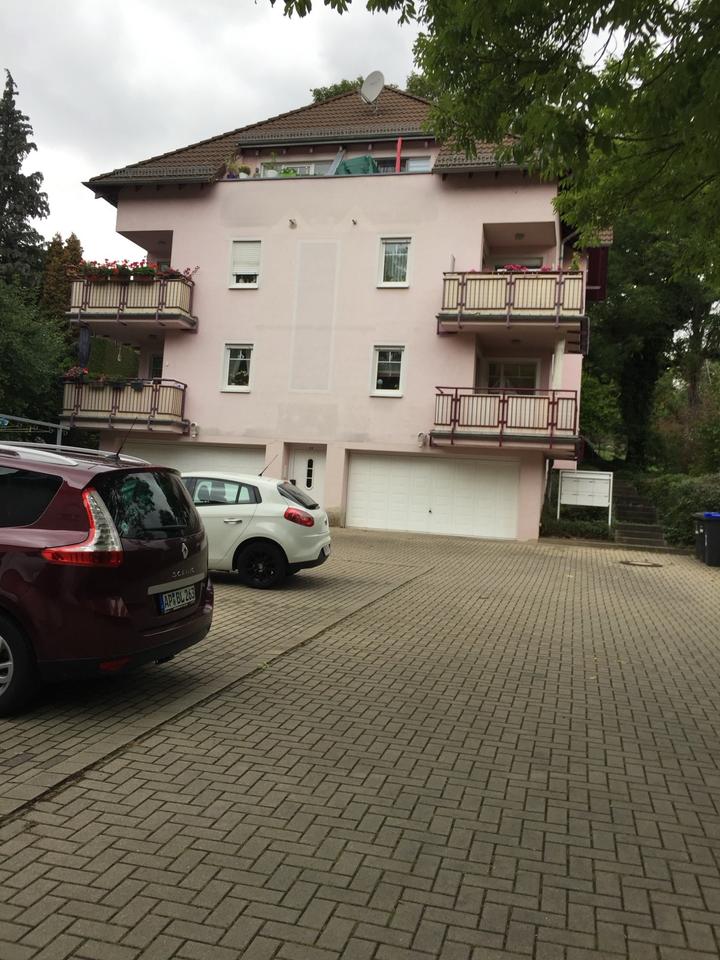 Thumbnail-2-Raumwohnung mit Balkon, EBK, Keller, Garage