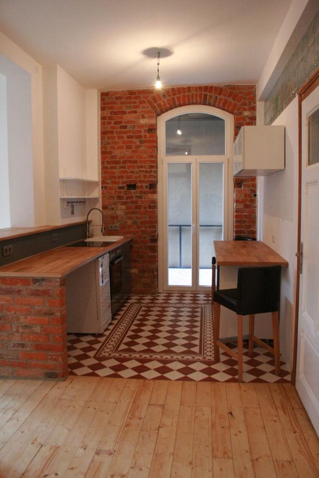 Thumbnail-Stilvolle Altbauwohnung mit modernem Komfort und großzügigem Balkon