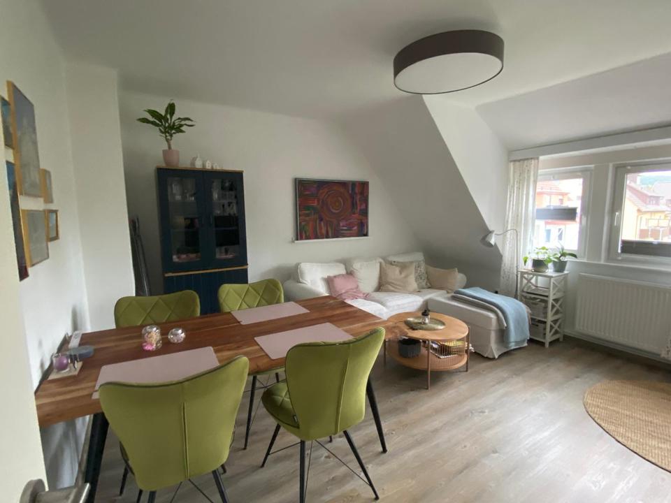 Thumbnail-Schön gelegene 2,5 Zimmer Dachgeschoss-Wohnung