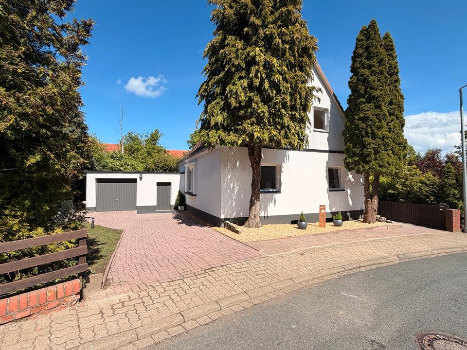 Thumbnail-Modernisierte Einfamilienhaus mit großen Grundstück-ProvisionFrei