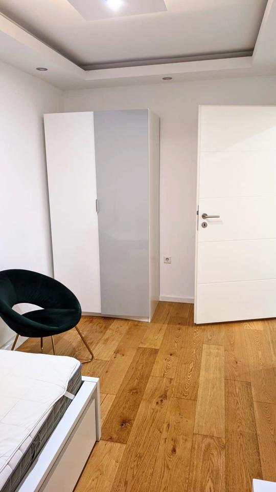 Thumbnail-Möbliertes Zimmer in 3er WG München ab Dezember