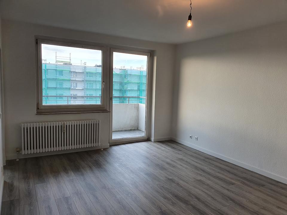Thumbnail-Gemütliche 2 Zimmer Wohnung im Erdgeschoss, in Köln Porz Finkenberg!