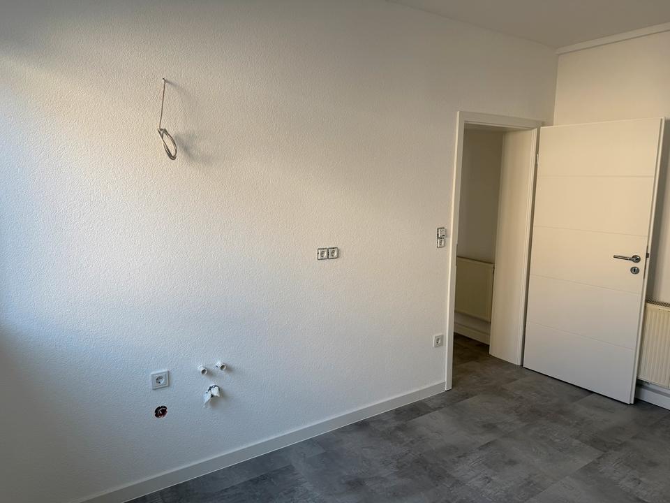 Thumbnail-Erdgeschoss Wohnung Stadtnah komplett renoviert