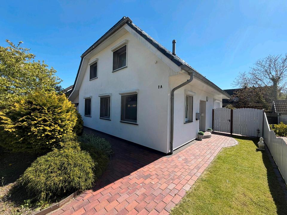Thumbnail-Einfamilienhaus mit Garage