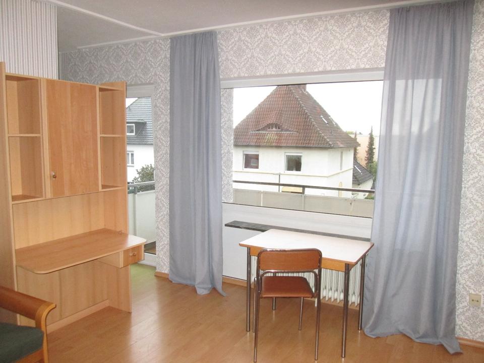 Thumbnail-Möbliertes Appartement mit Balkon, zentral in Bielefeld-Brackwede