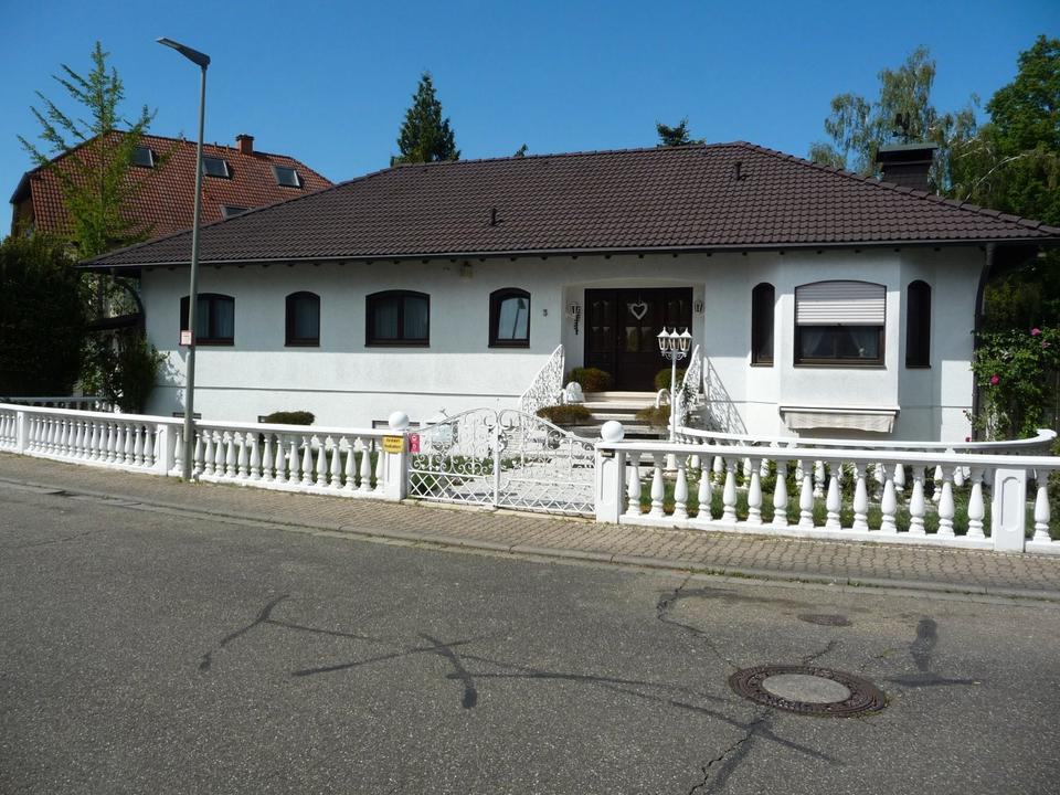 Thumbnail-Lingenfeld stilvoller, großer Bungalow Traumgarten ohne Makler