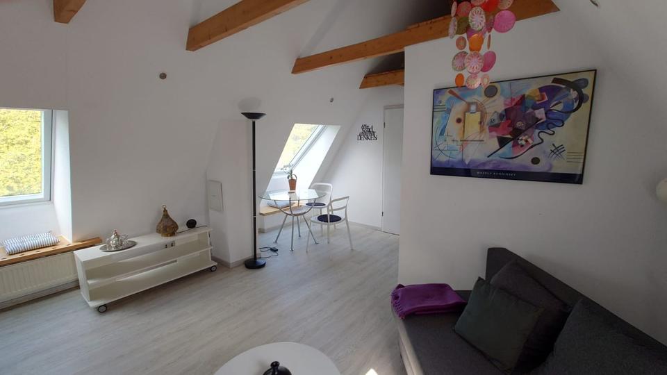 Thumbnail-Helle möblierte DG Wohnung zu vermieten