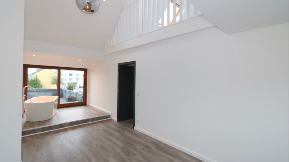 Thumbnail-Hochwertig sanierte Haus-im-Haus Einheit mit zwei Dachterrassen