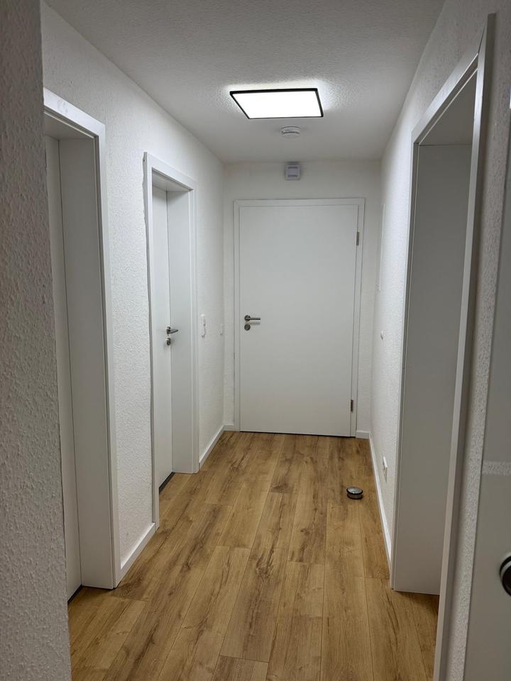 Thumbnail-Helle und renovierte Wohnung mit Balkon u Garage