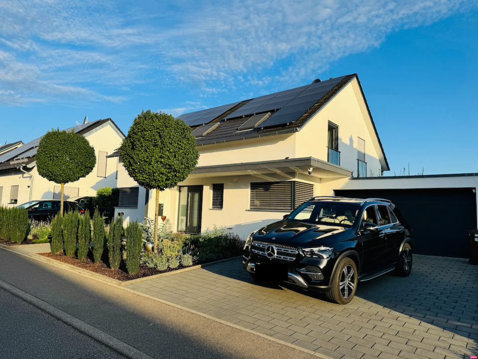 Thumbnail-Exclusives Einfamilienhaus m. Keller, Garage massiv (von privat)