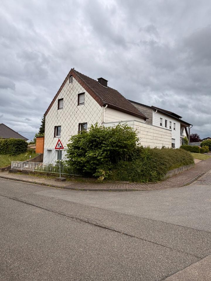 Thumbnail-Provisionsfrei! Charmantes Einfamilienhaus mit Sanierungsbedarf