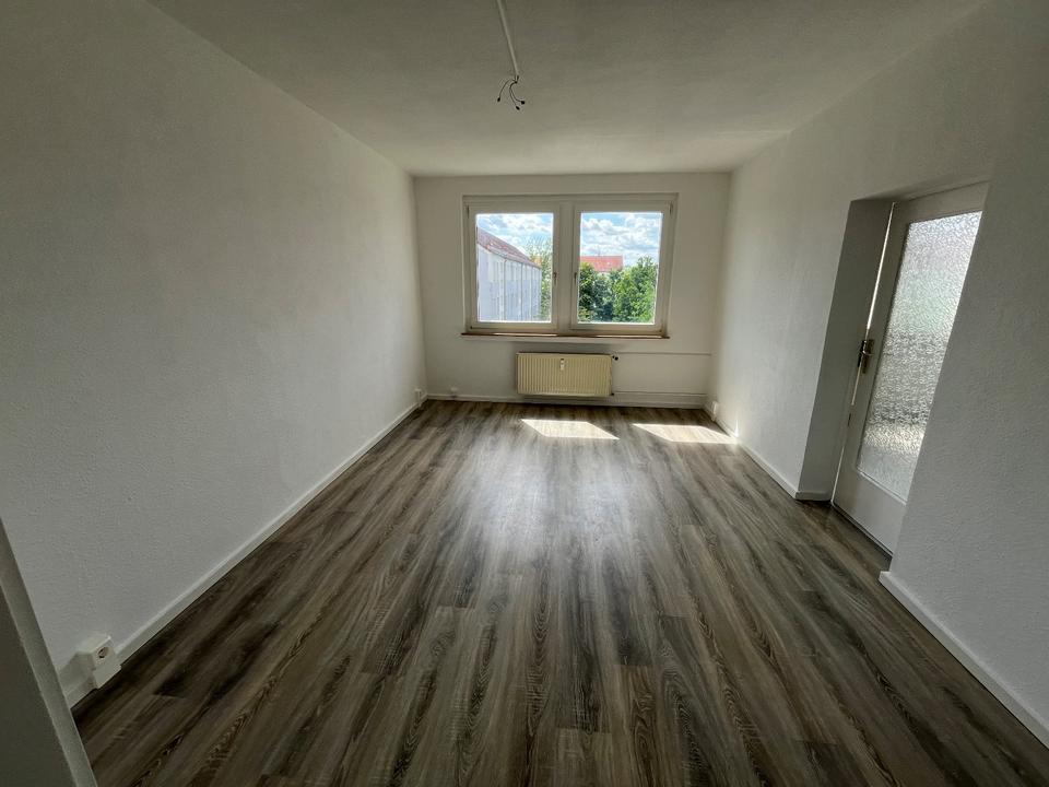 Thumbnail-2-Raum Wohnung in Weißenfels West zu vermieten